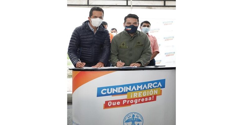 Firma para la construcción del Hospital Mario Gaitán Yanguas en Soacha - Gobernación de Cundinamarca