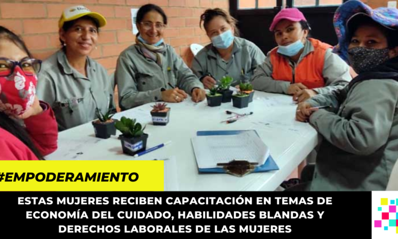 Mujeres floricultoras de Cundinamarca se capacitan en temas de economía y derechos