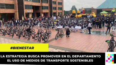 “Al trabajo en bici": CAR y gobernación entregaron 1.800 bicicletas para promover la movilidad limpia en el territorio