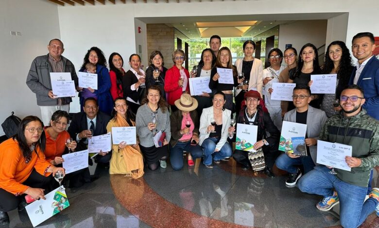 La Universidad Externado de Colombia certificó a treinta operadores turísticos de Cundinamarca