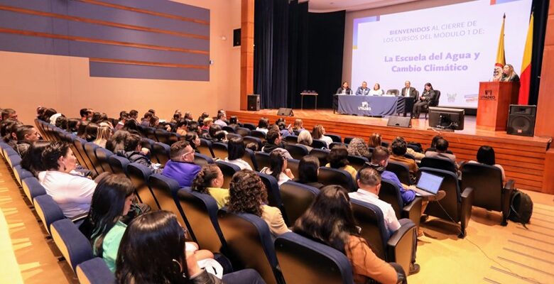 La primera generación de la Escuela del Agua y Cambio Climático de Cundinamarca ha culminado sus estudios