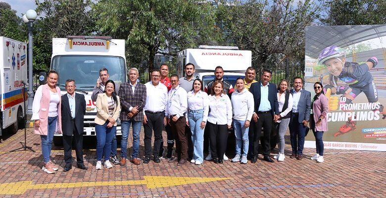 Cuatro municipios de Cundinamarca recibieron nuevas ambulancias para mejorar la red de salud